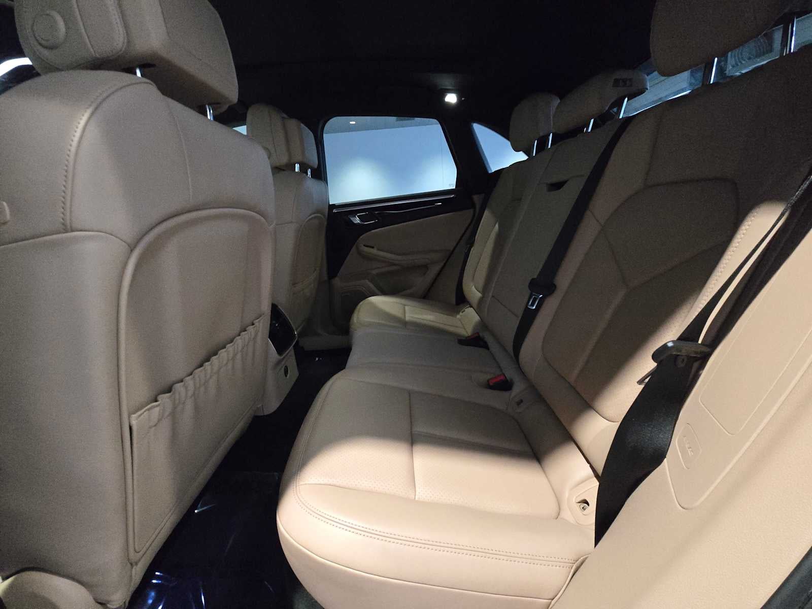 2021 Porsche Macan Macan S