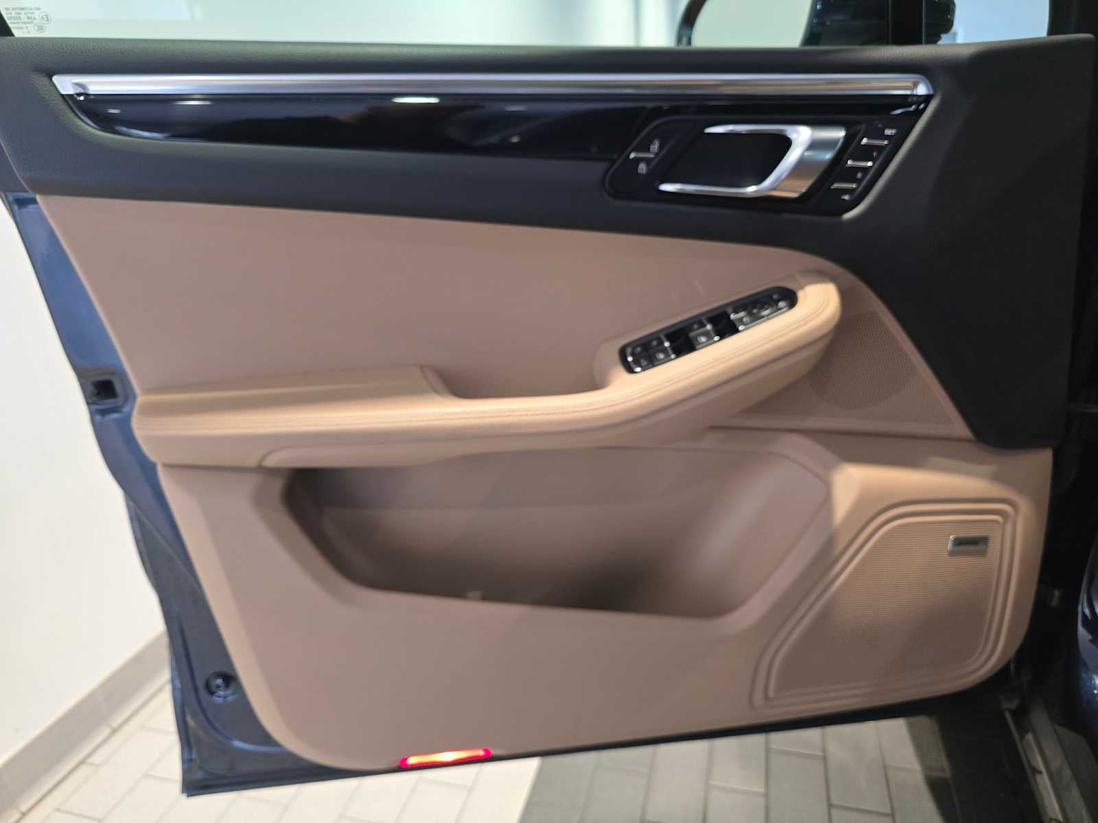 2021 Porsche Macan Macan S