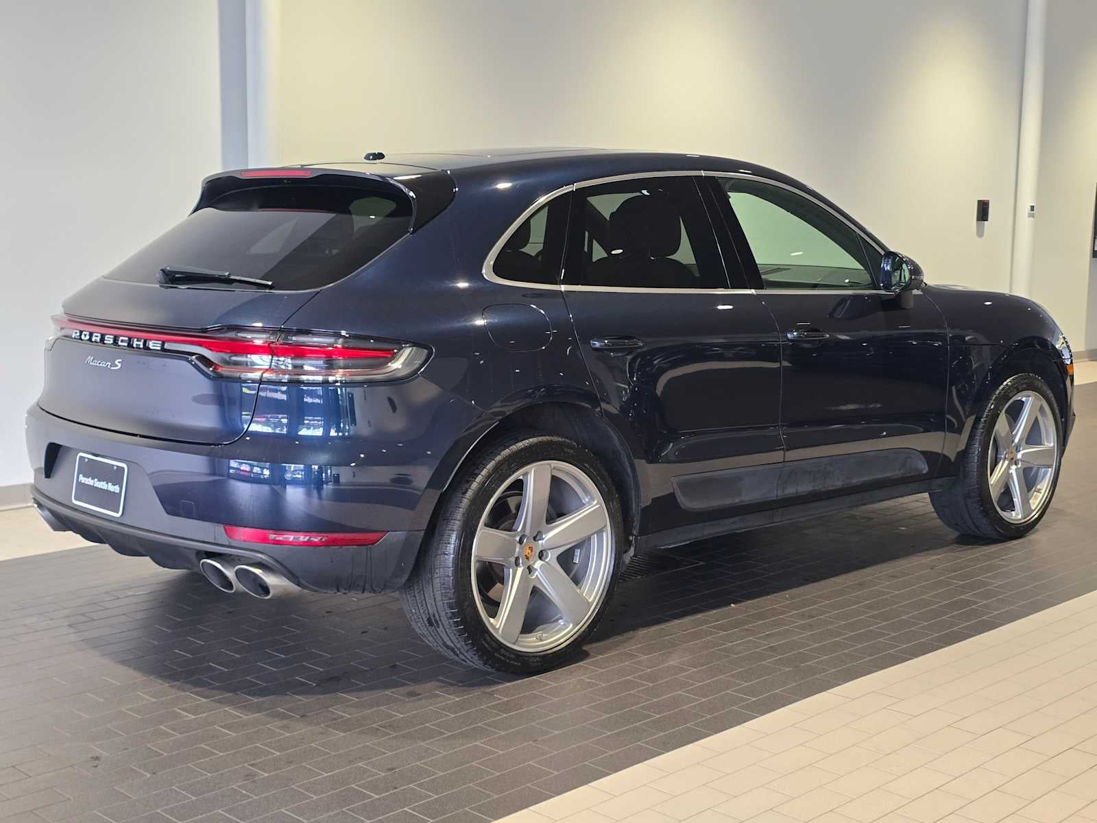 2021 Porsche Macan Macan S