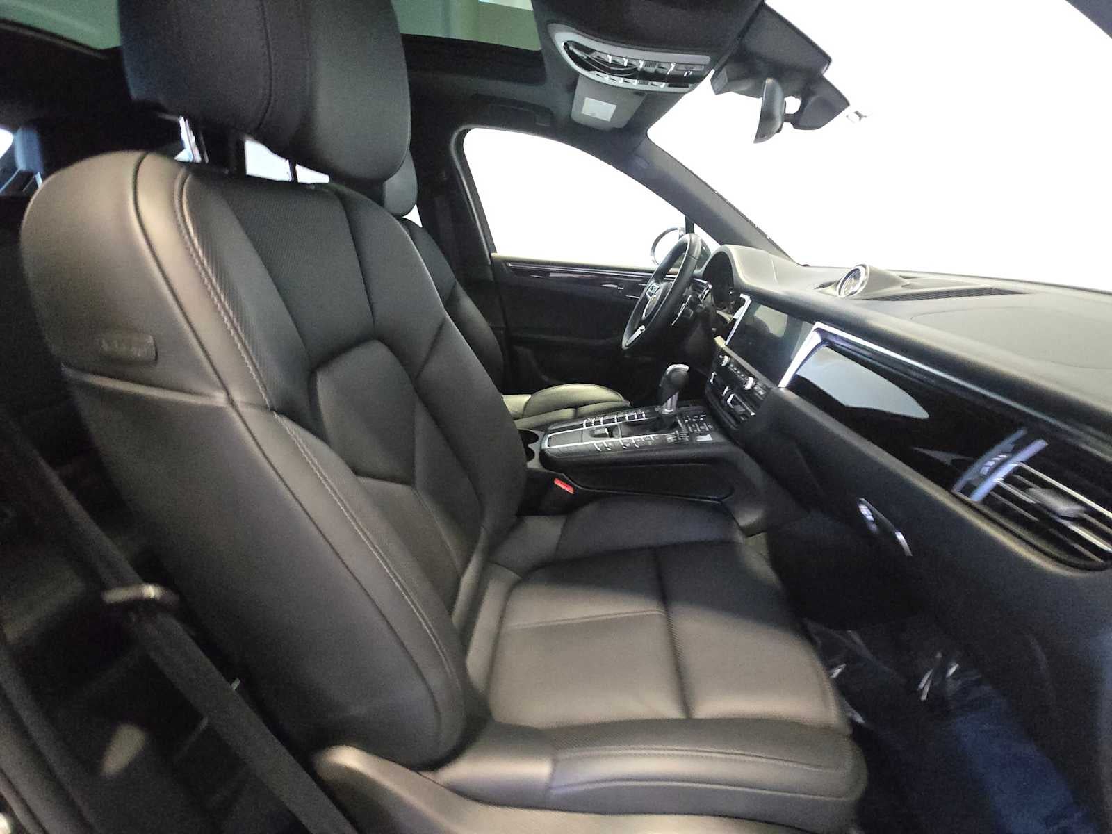 2019 Porsche Macan Macan S