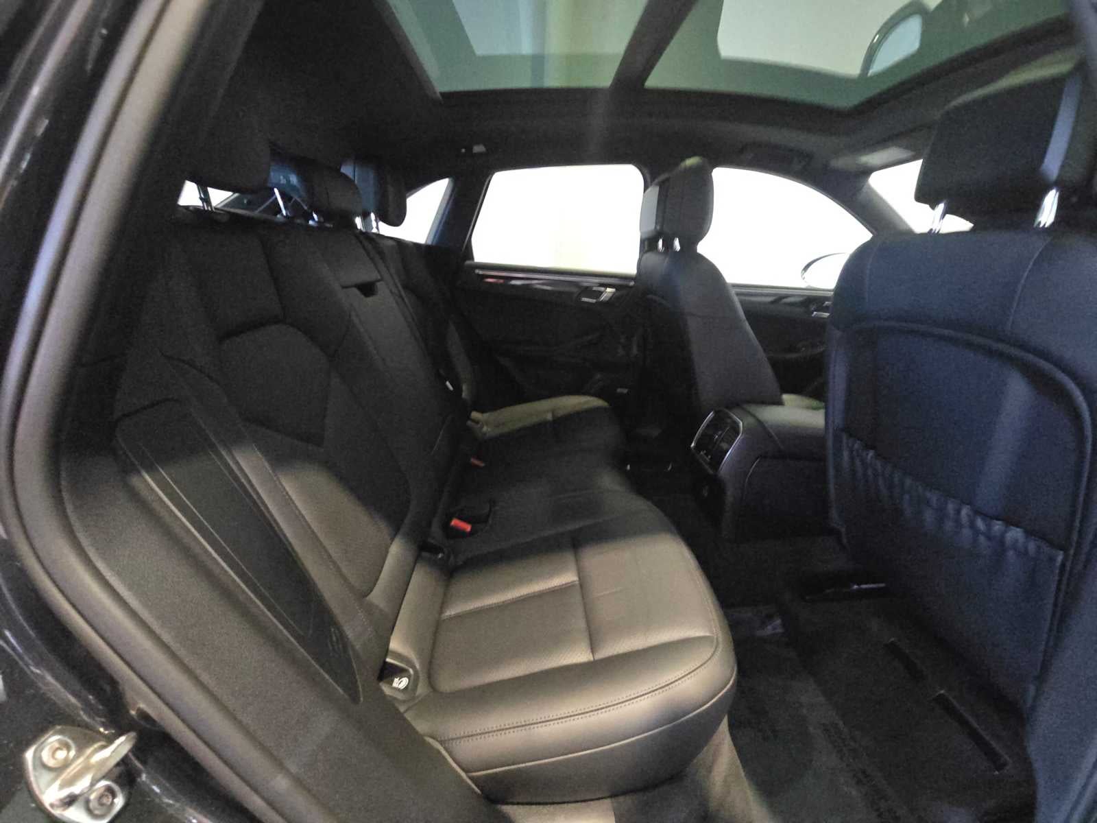 2019 Porsche Macan Macan S
