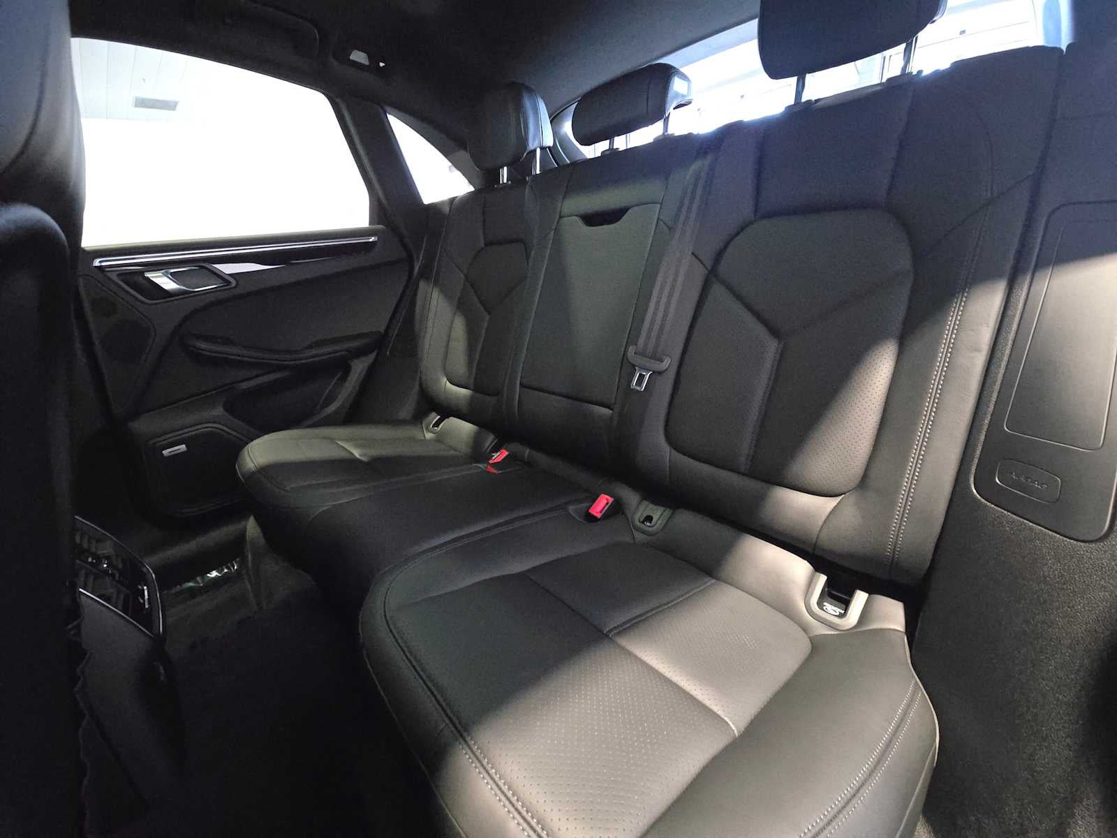 2019 Porsche Macan Macan S