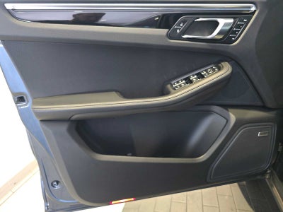 2019 Porsche Macan Macan S