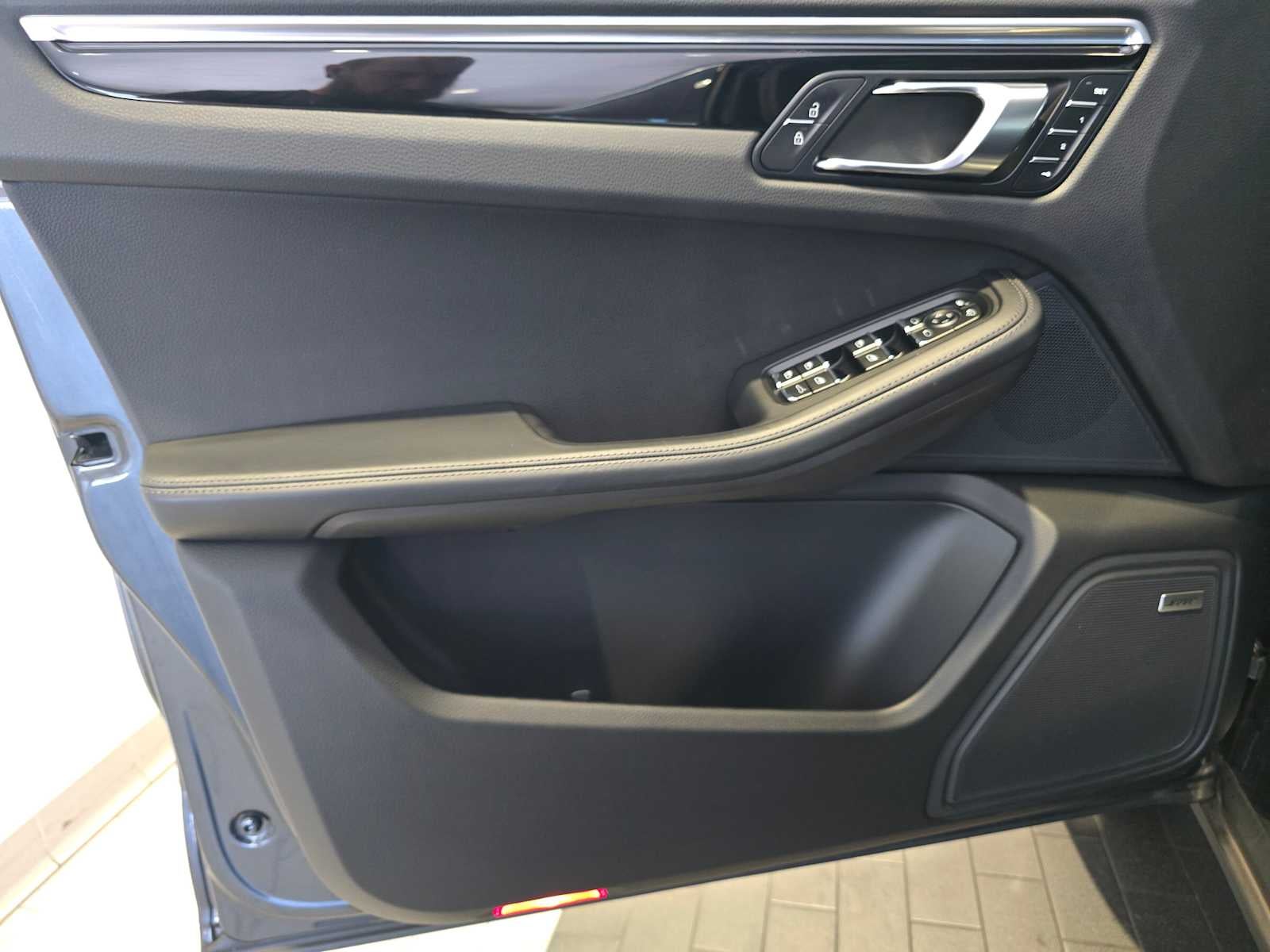 2019 Porsche Macan Macan S