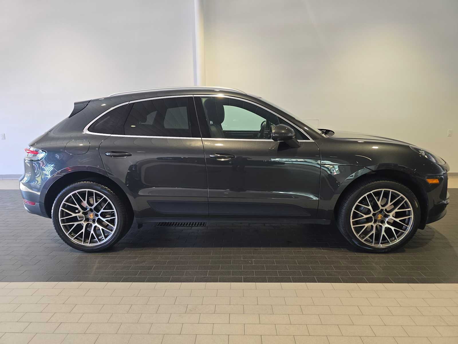 2019 Porsche Macan Macan S