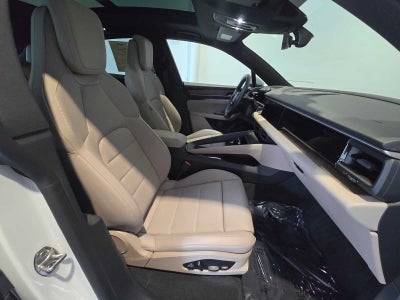 2025 Porsche Macan Macan 4S Electric