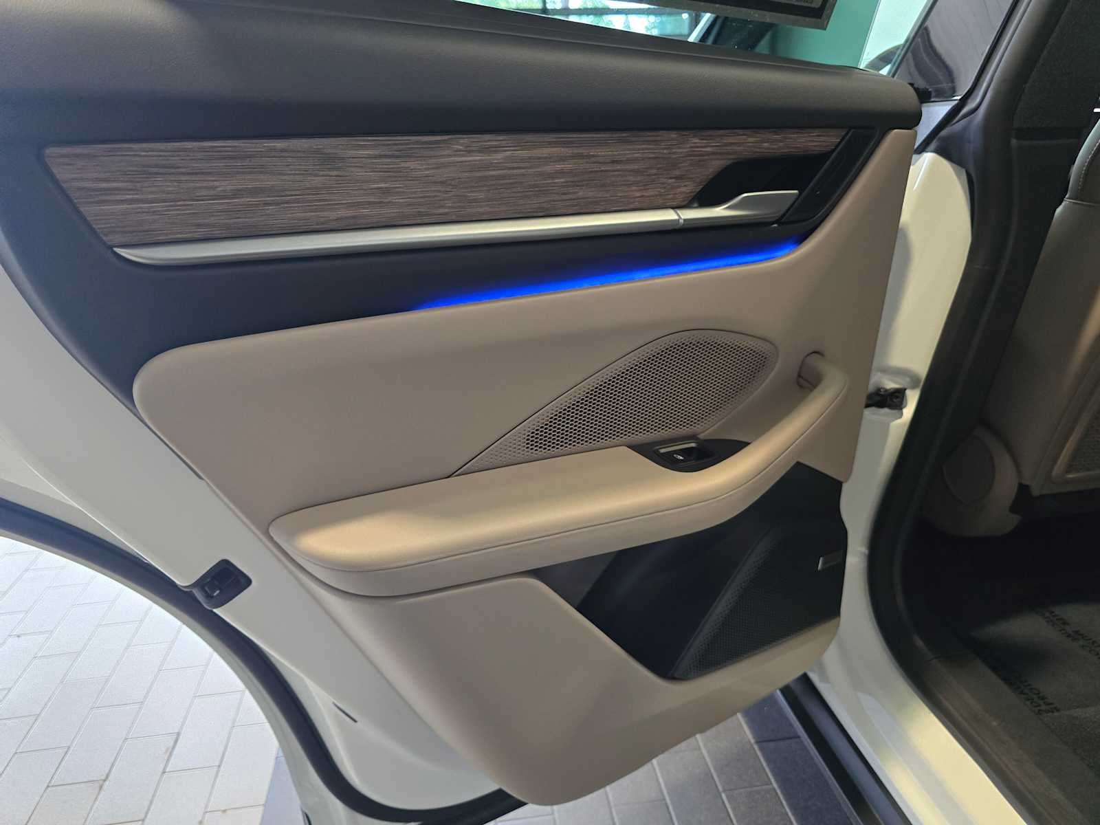2025 Porsche Macan Macan 4S Electric