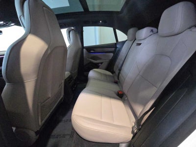 2025 Porsche Macan Macan 4S Electric