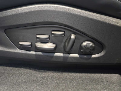 2025 Porsche Macan Macan Turbo Electric