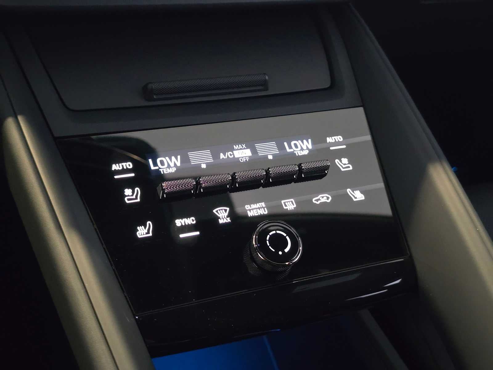 2025 Porsche Macan Macan Turbo Electric