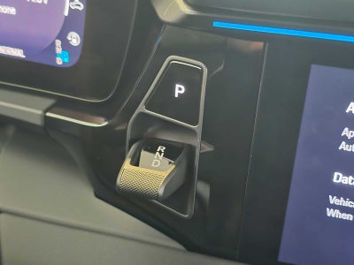 2025 Porsche Macan Macan Turbo Electric