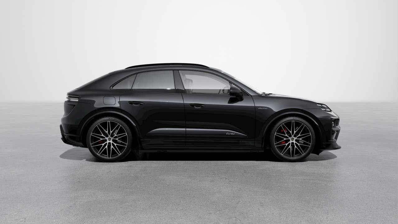 2025 Porsche Macan Macan Turbo Electric