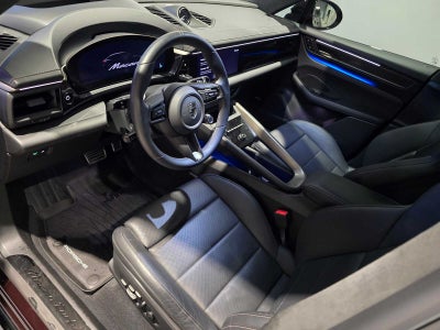 2025 Porsche Macan Electric Turbo