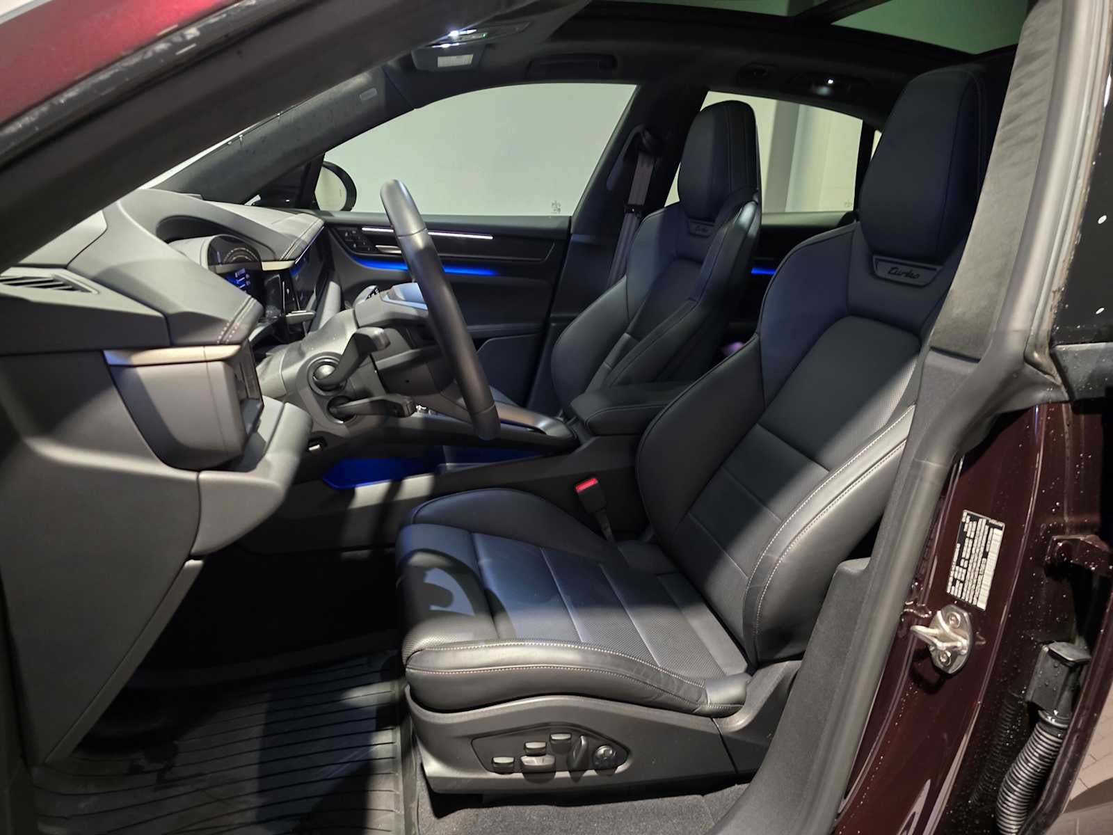 2025 Porsche Macan Electric Turbo