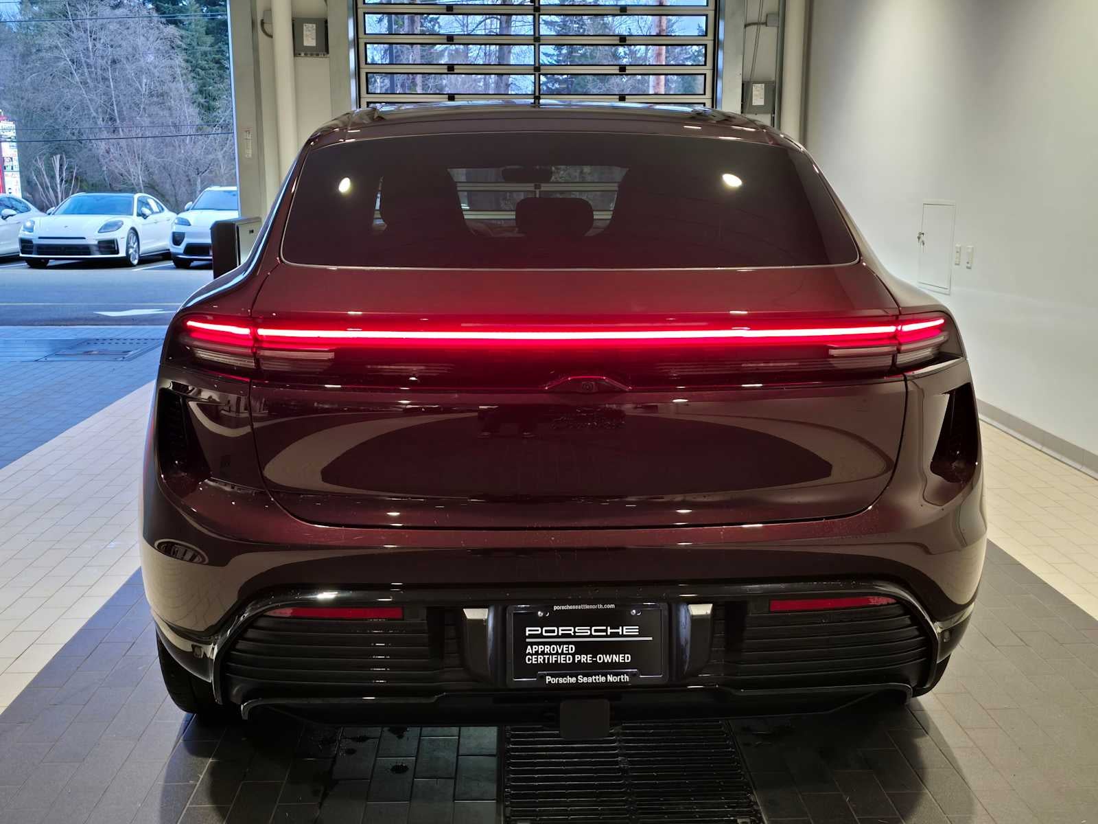 2025 Porsche Macan Electric Turbo