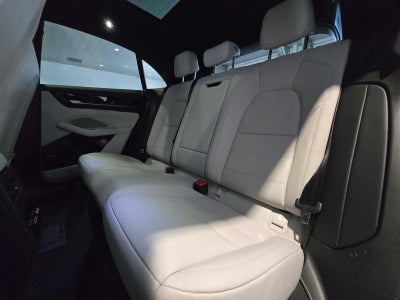 2025 Porsche Macan Macan Electric