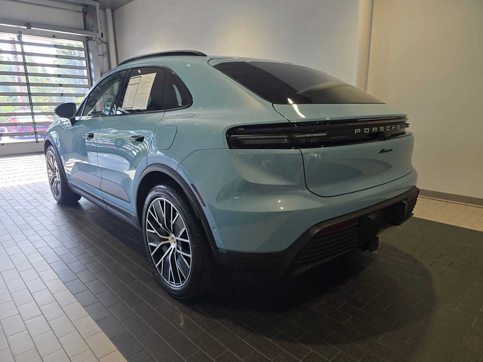 2025 Porsche Macan Macan Electric