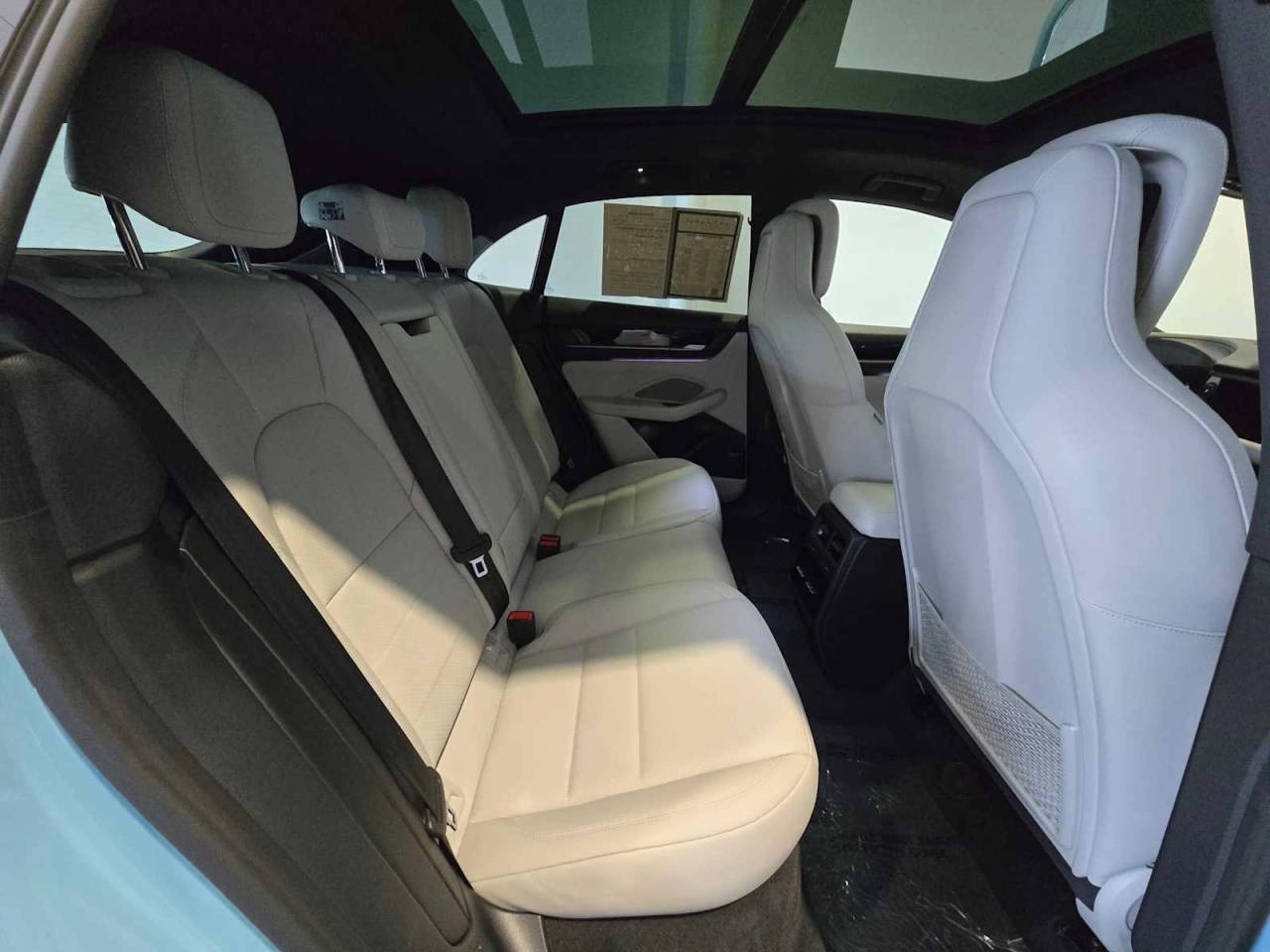 2025 Porsche Macan Macan Electric