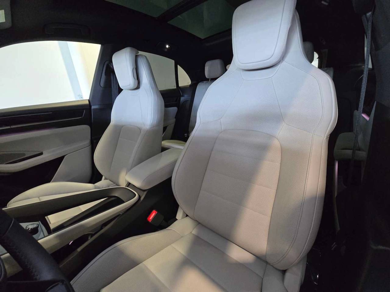 2025 Porsche Macan Macan Electric