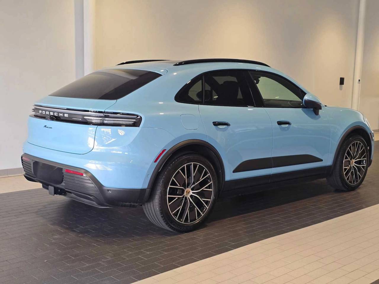 2025 Porsche Macan Macan Electric