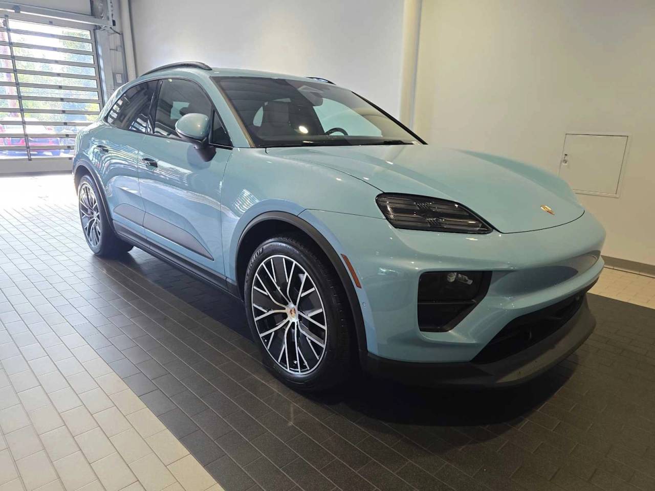 2025 Porsche Macan Macan Electric
