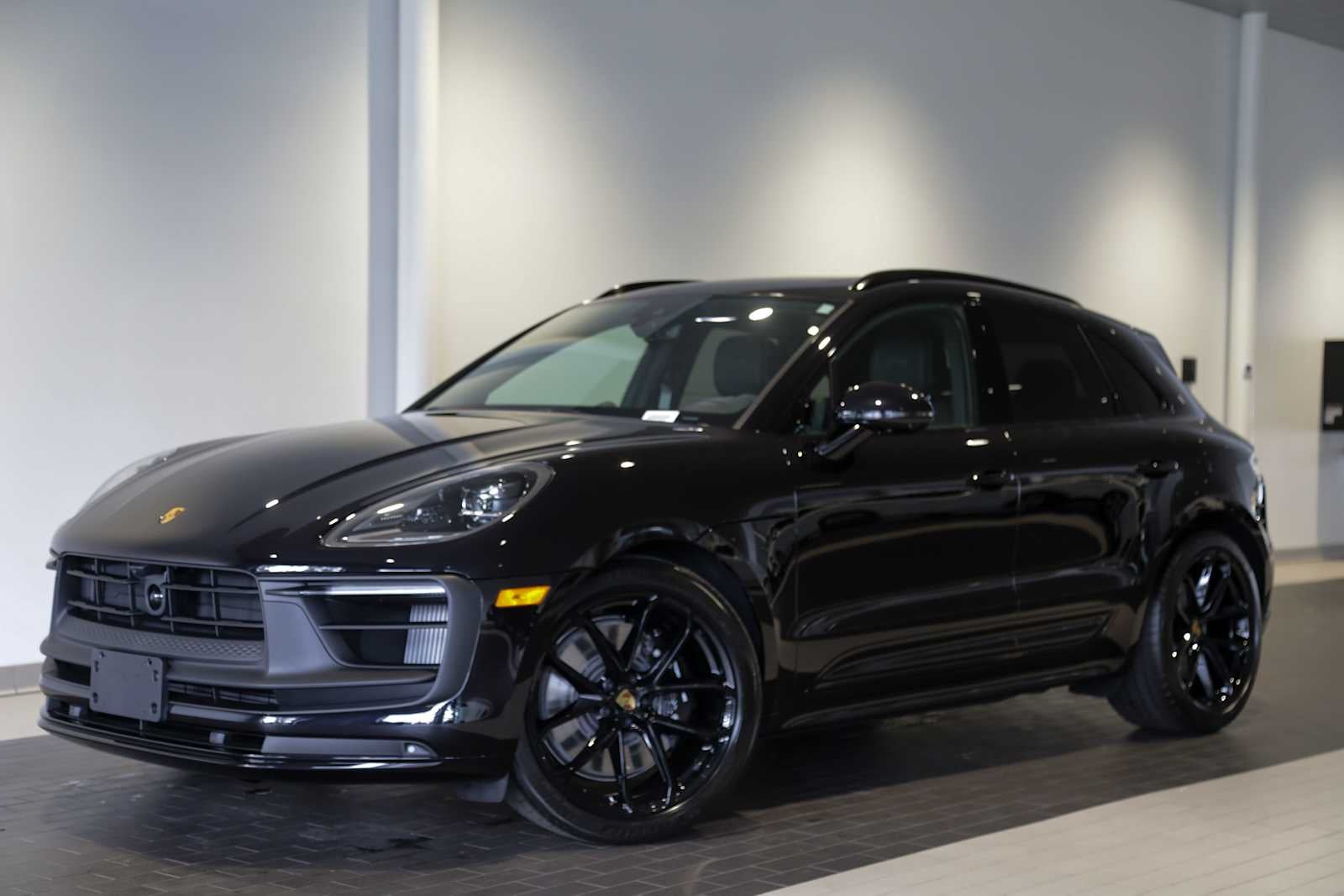 2026 Porsche Macan Macan GTS