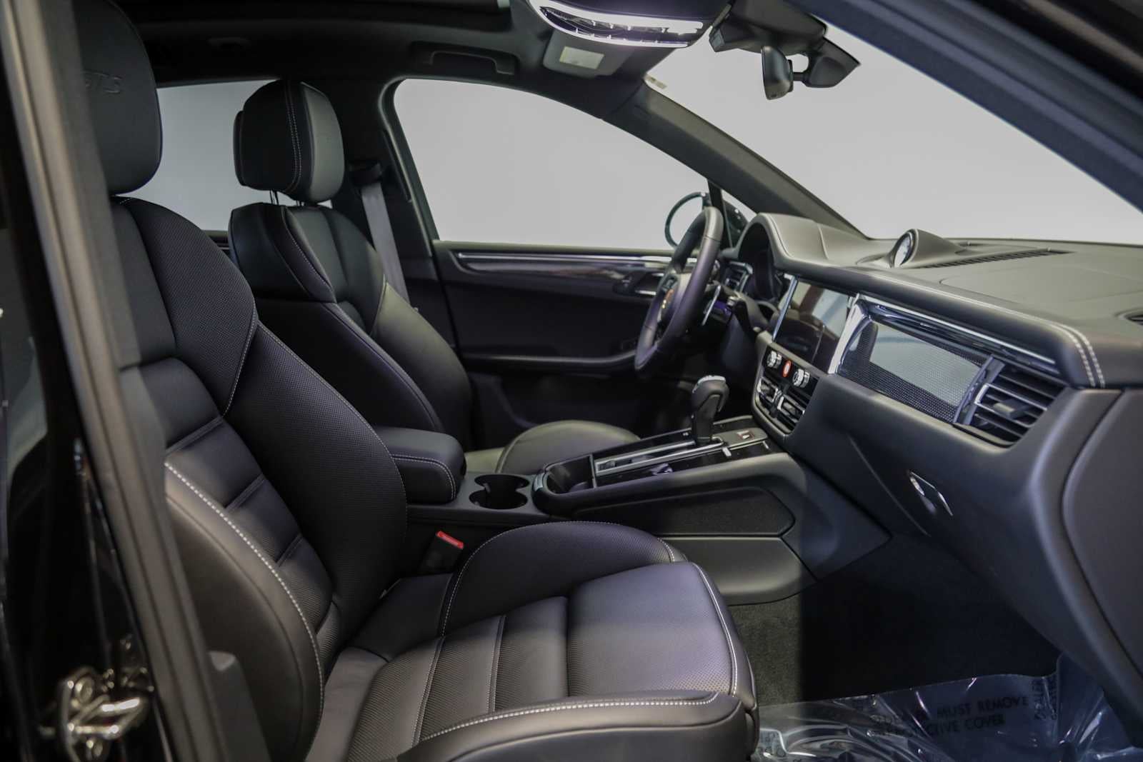 2026 Porsche Macan Macan GTS