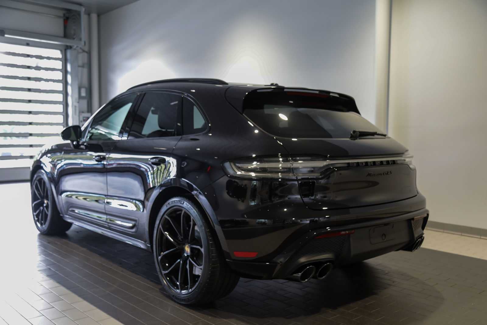 2026 Porsche Macan Macan GTS