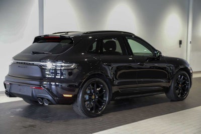 2026 Porsche Macan Macan GTS