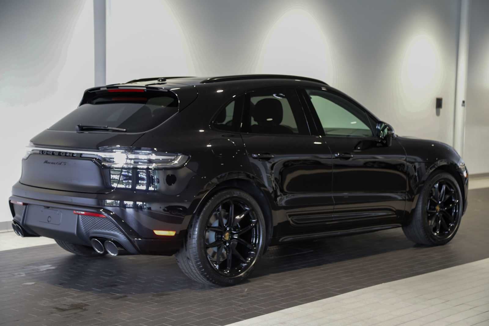 2026 Porsche Macan Macan GTS