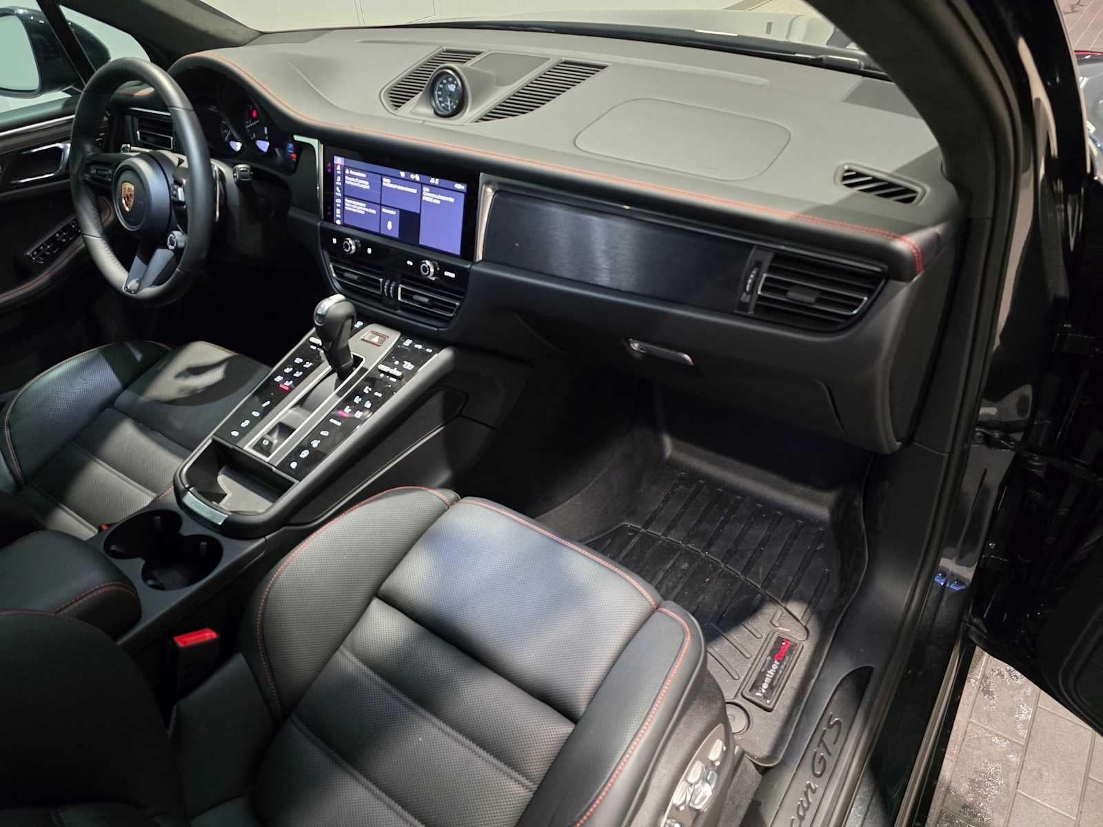 2026 Porsche Macan GTS