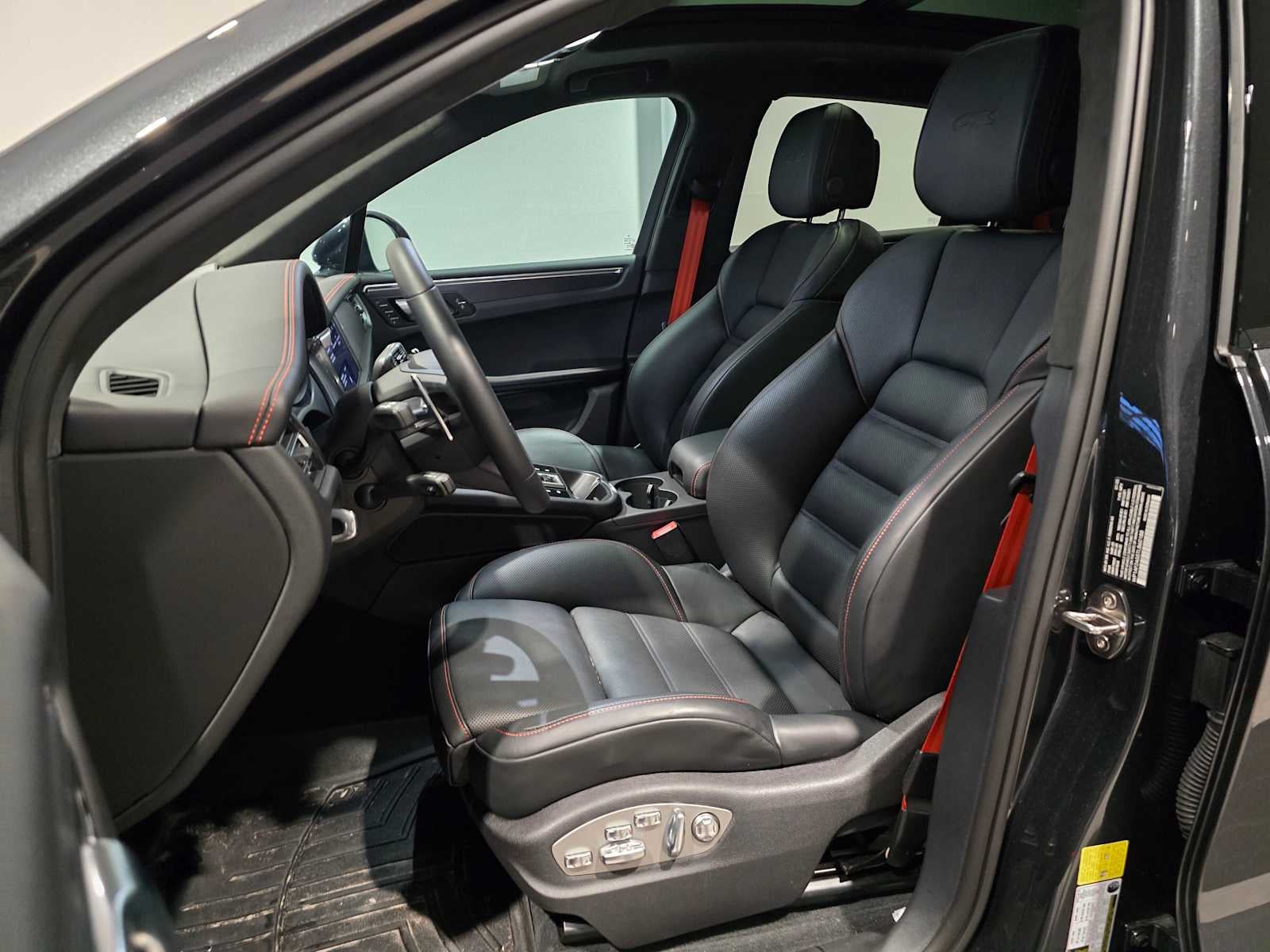 2026 Porsche Macan GTS