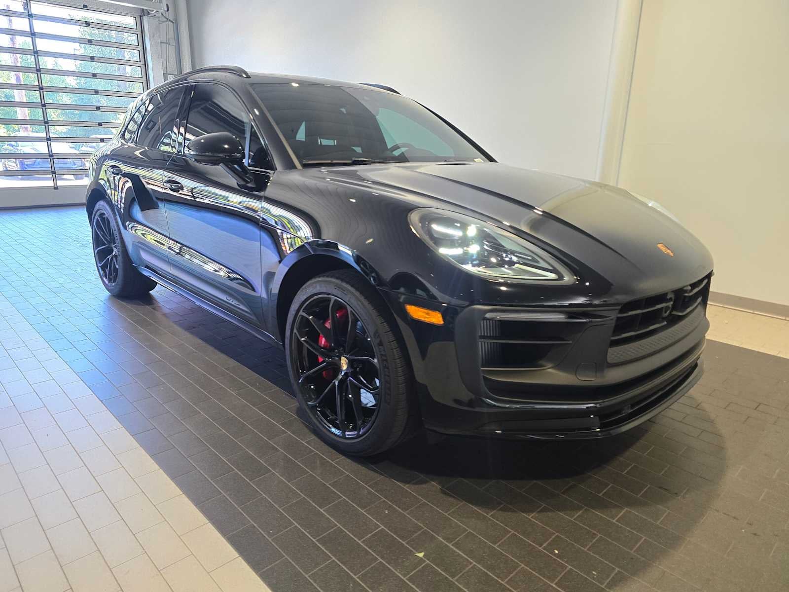 2025 Porsche Macan Macan GTS