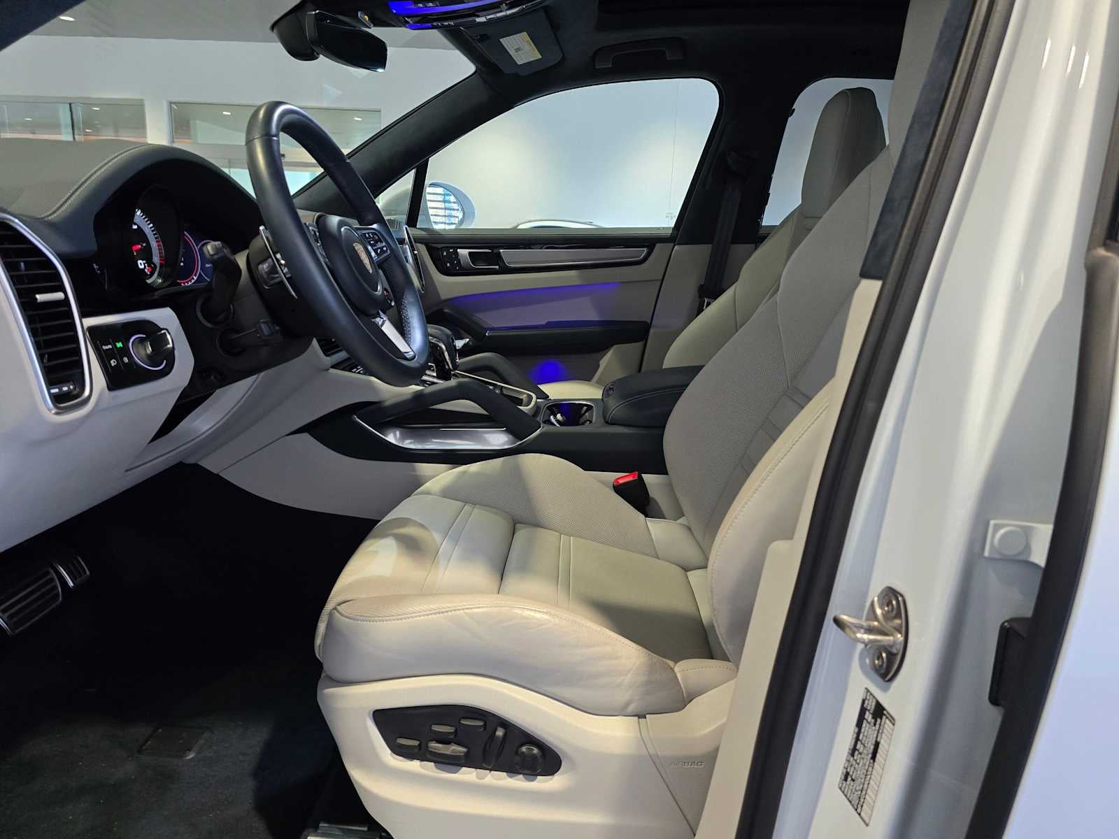 2023 Porsche Cayenne Turbo