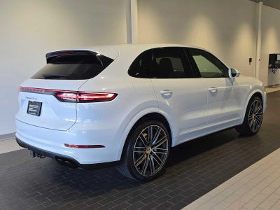 2023 Porsche Cayenne Turbo