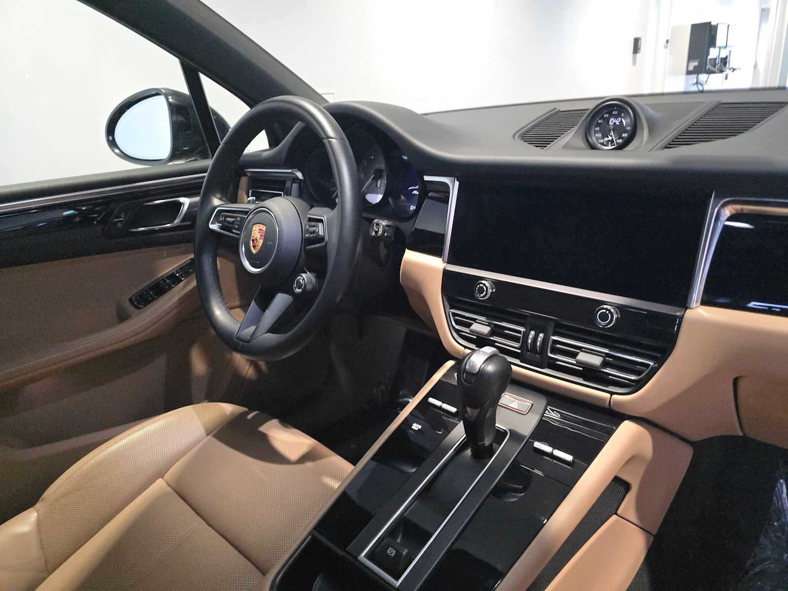 2023 Porsche Macan Macan S