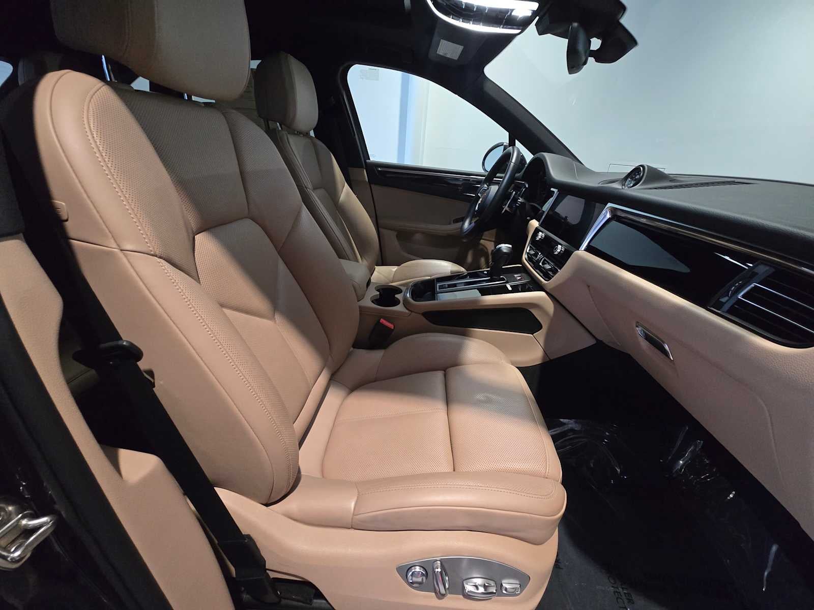 2023 Porsche Macan Macan S