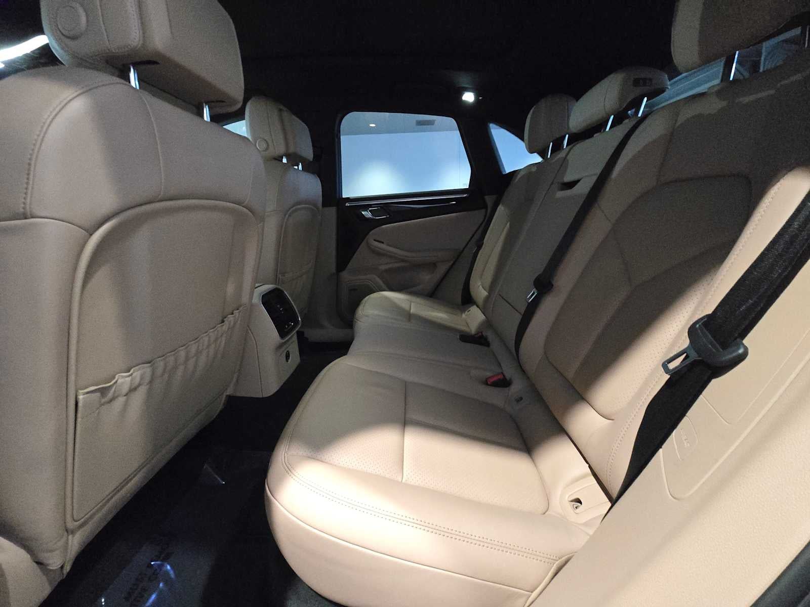 2023 Porsche Macan Macan S