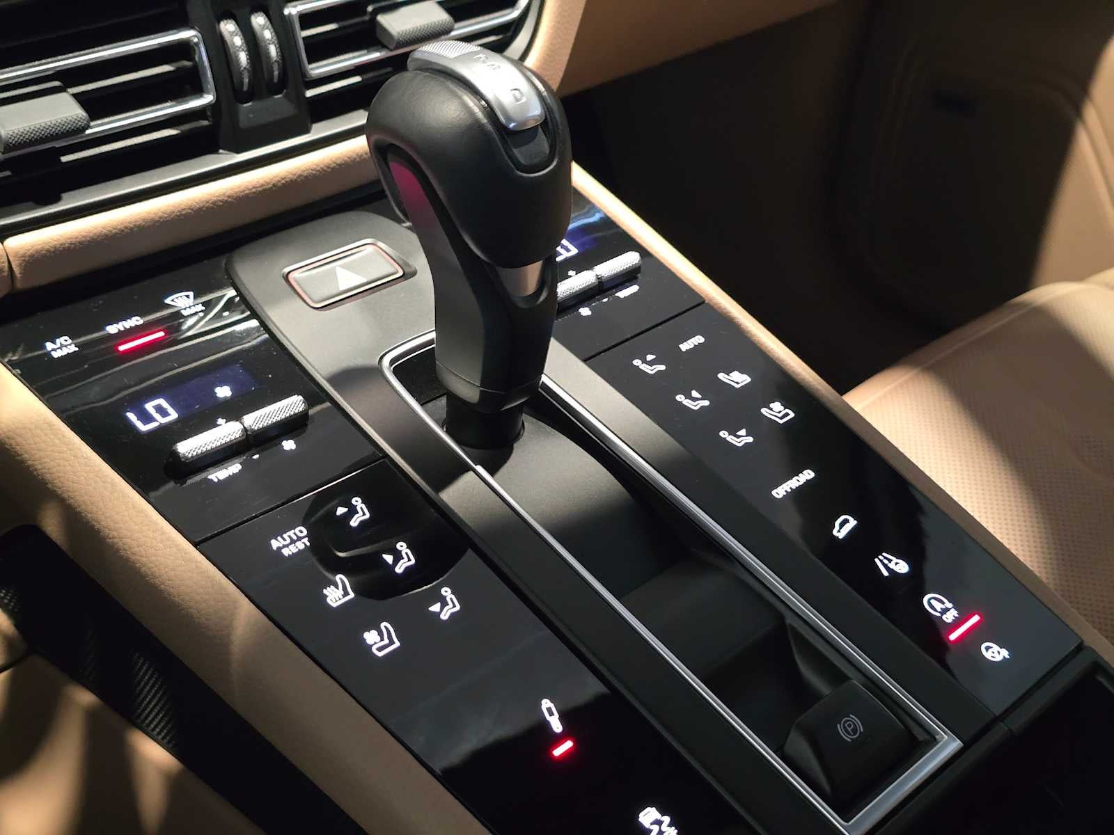2023 Porsche Macan Macan S