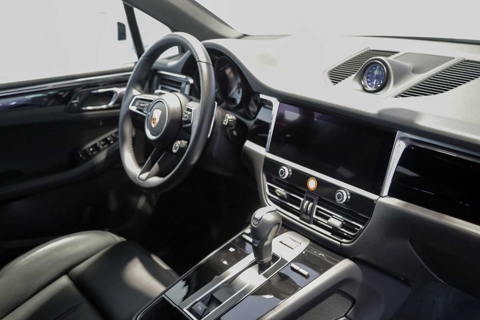 2025 Porsche Macan Macan S
