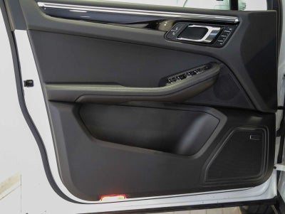 2025 Porsche Macan Macan S