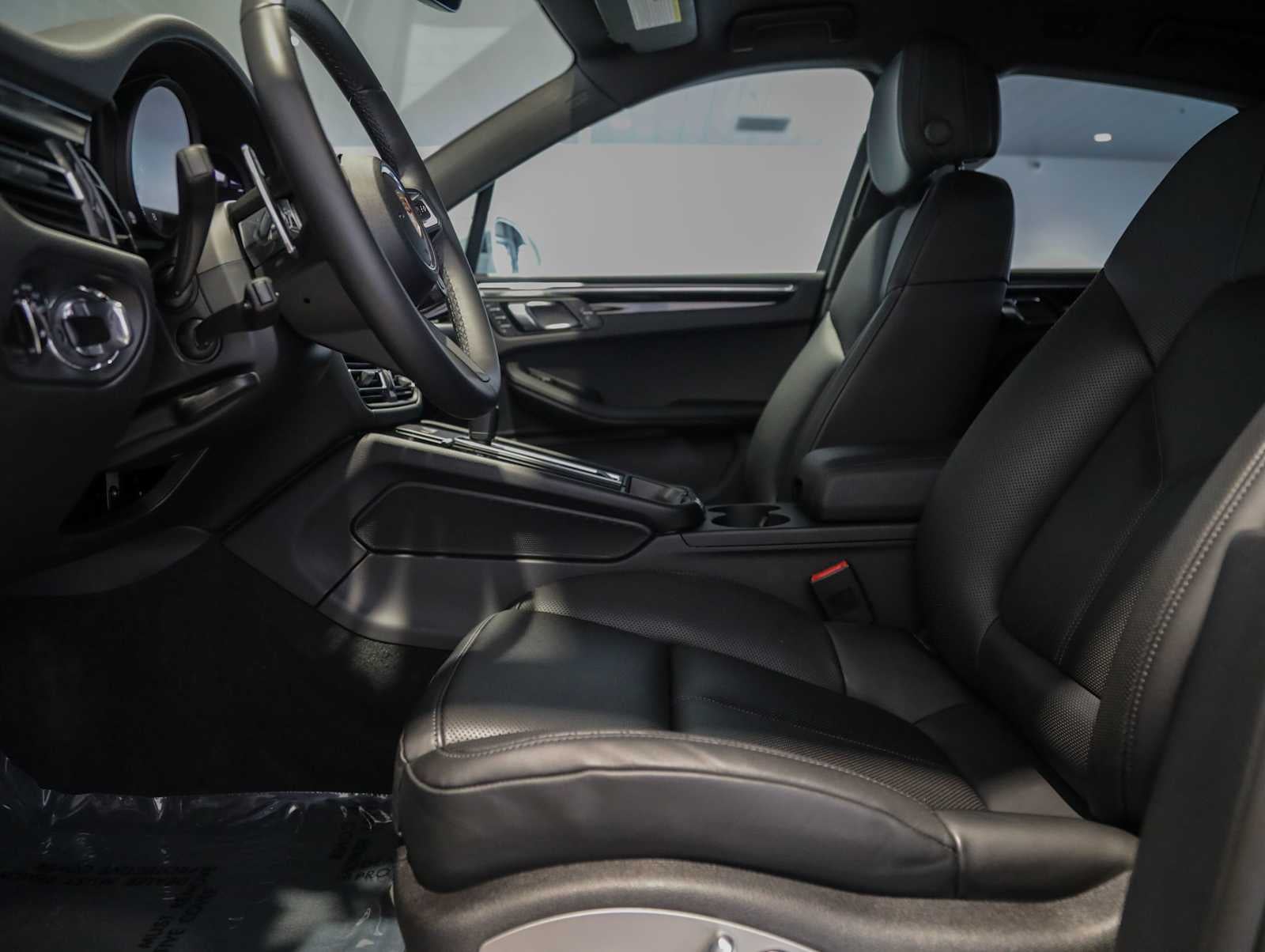 2025 Porsche Macan Macan S