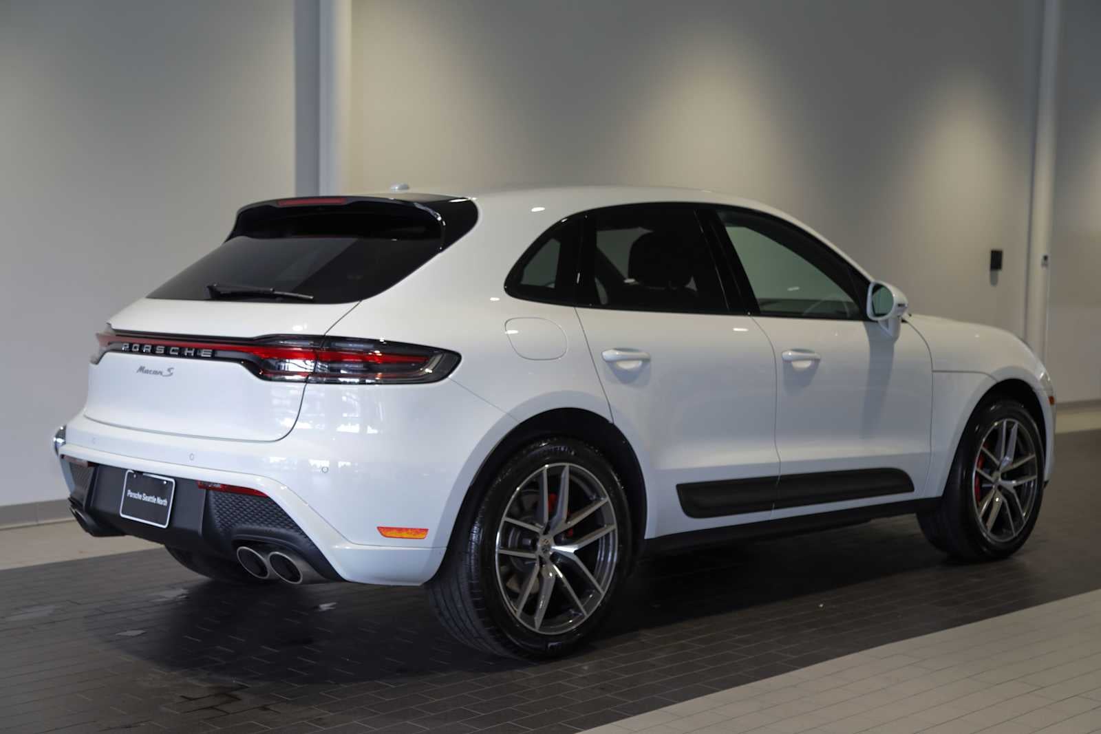 2025 Porsche Macan Macan S