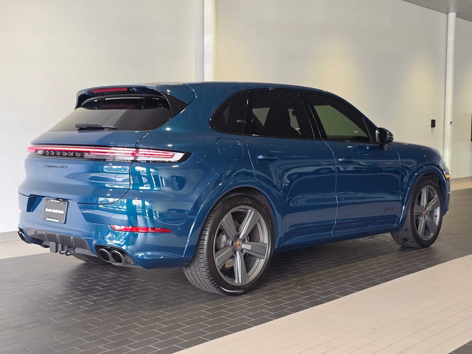 2025 Porsche Cayenne Cayenne GTS