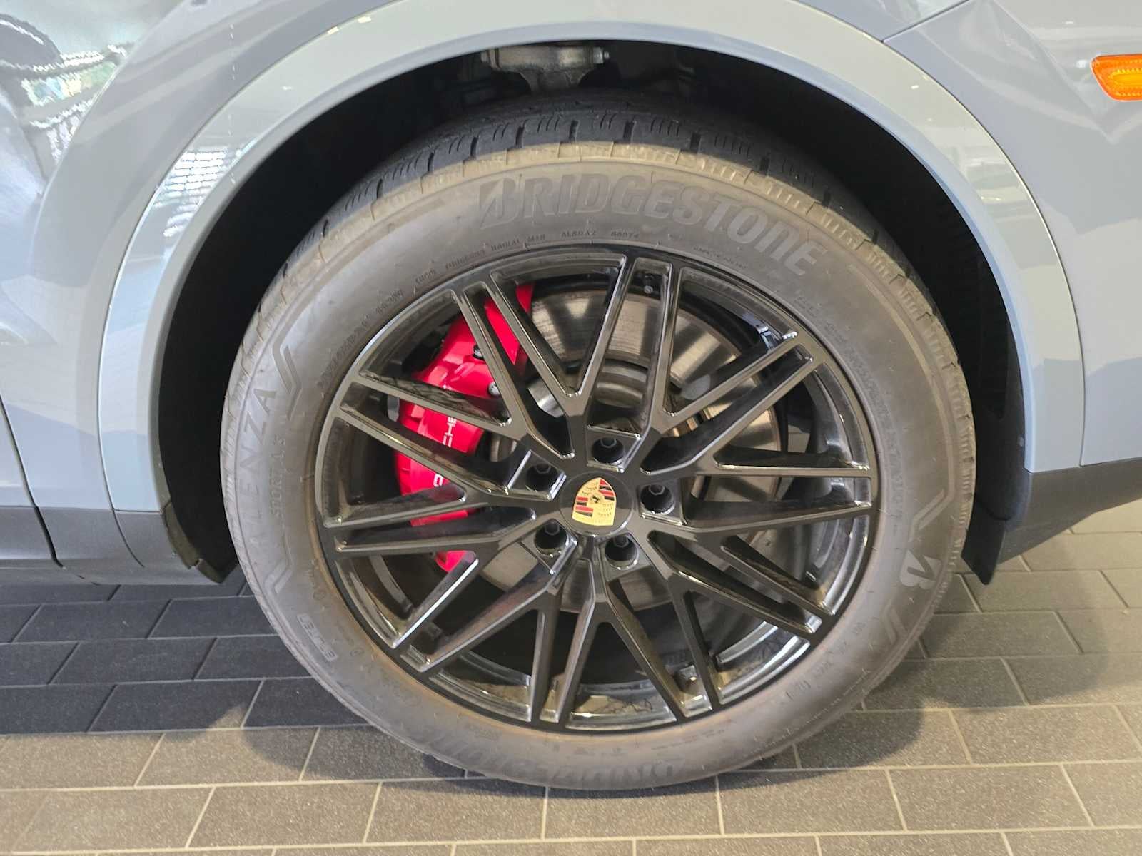 2024 Porsche Cayenne S