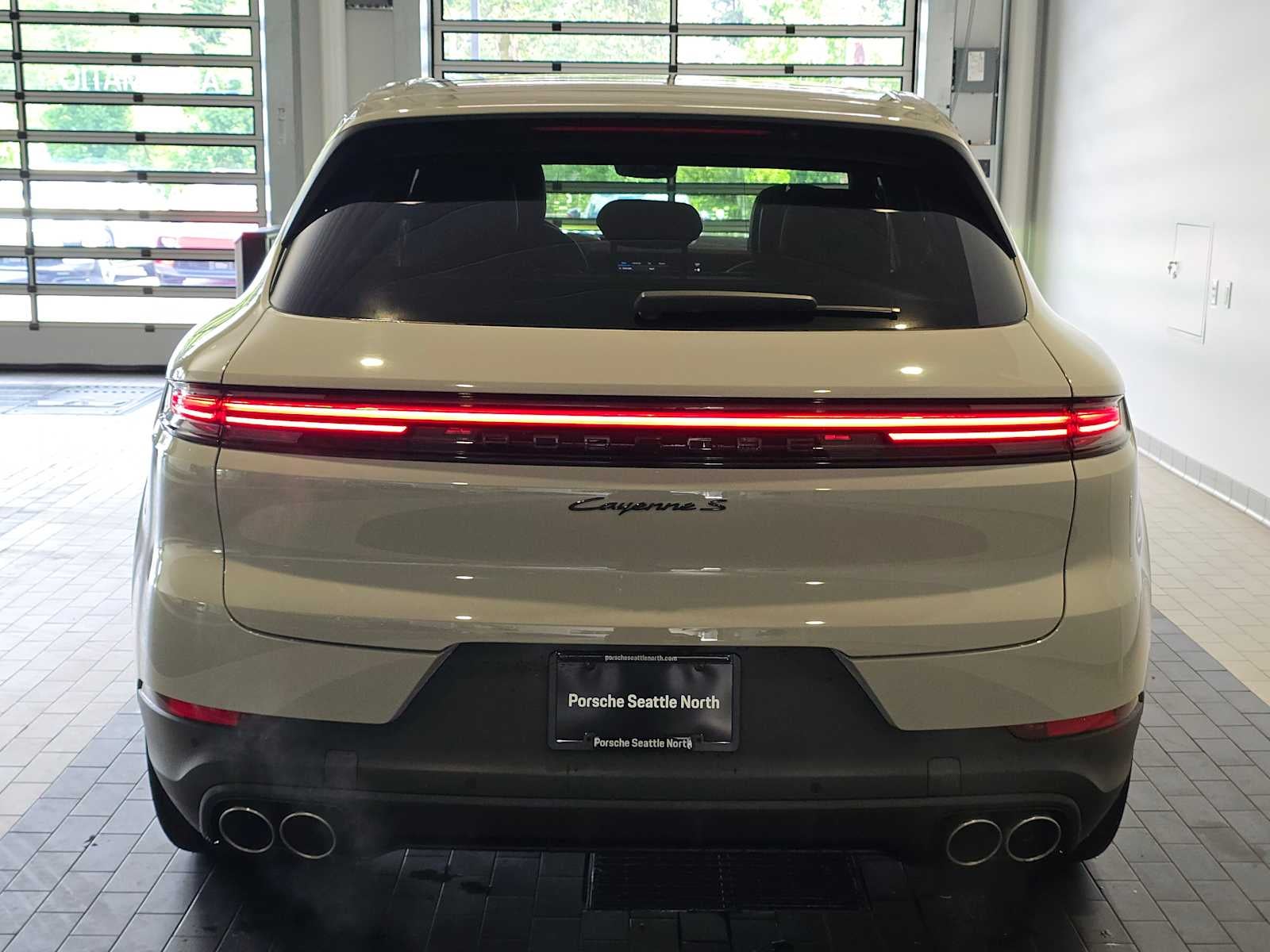 2024 Porsche Cayenne S