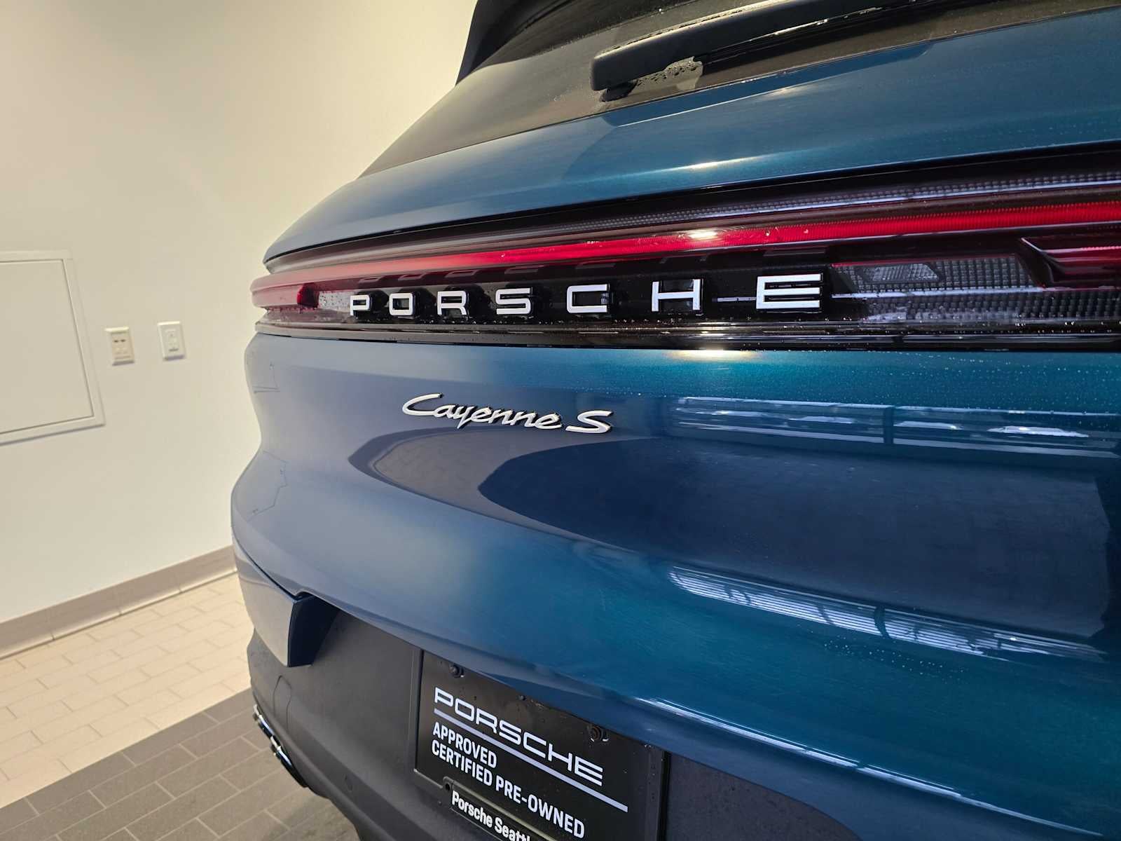 2024 Porsche Cayenne S E-Hybrid