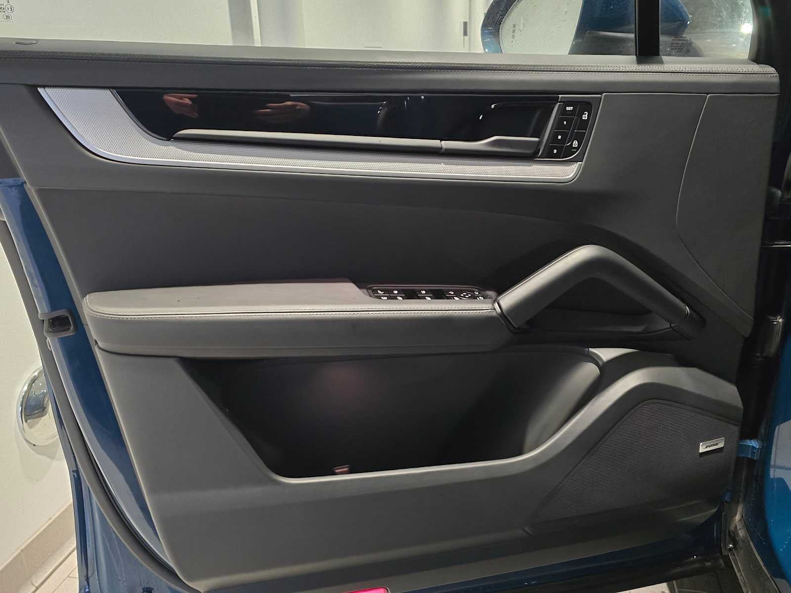 2024 Porsche Cayenne S E-Hybrid