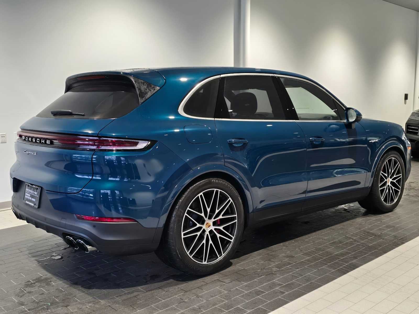 2024 Porsche Cayenne S E-Hybrid