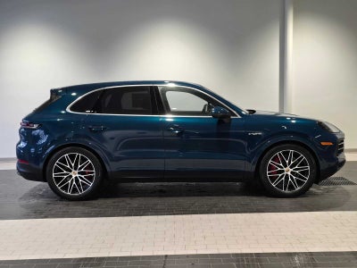 2024 Porsche Cayenne S E-Hybrid
